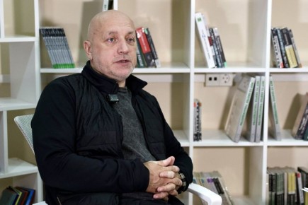 Офицер и писатель Захар Прилепин планирует вновь подписать контракт на военную службу