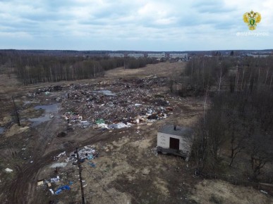 В Чкаловске прокуратура добилась от органа местного самоуправления ликвидации несанкционированного места размещения отходов на муниципальном земельном участке в селе Пурех
